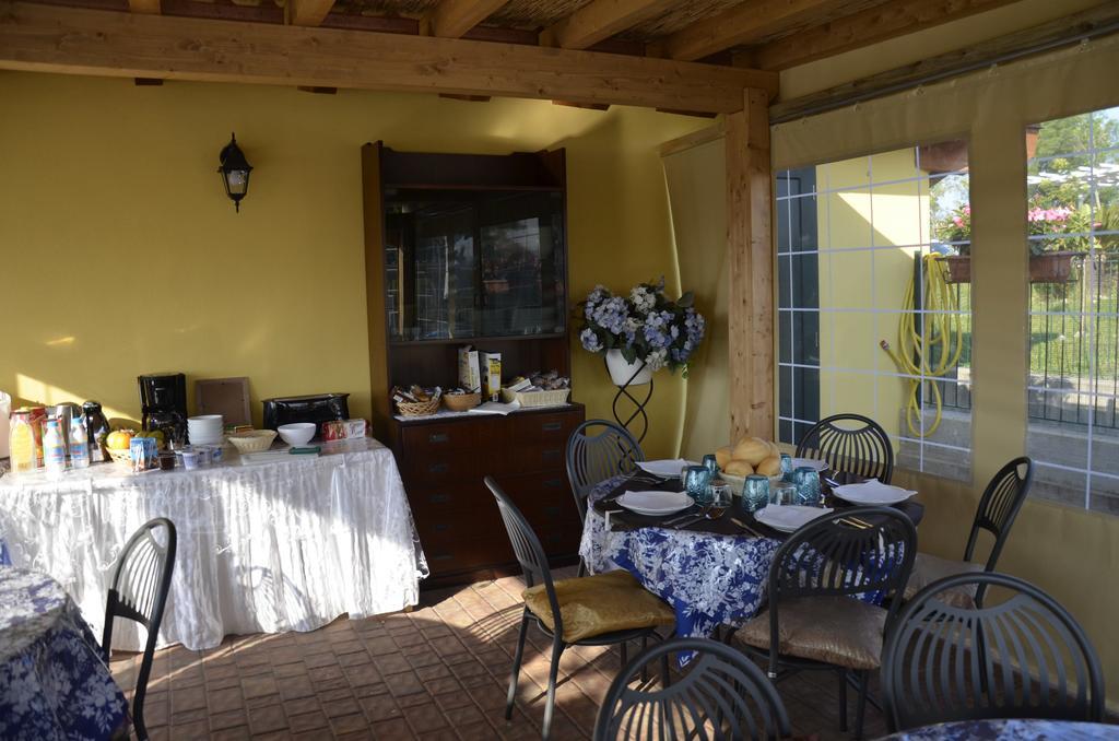 Residence Karina Moniga del Garda Exterior foto