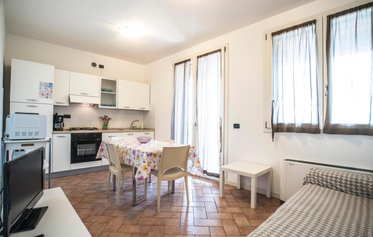 Residence Karina Moniga del Garda Exterior foto