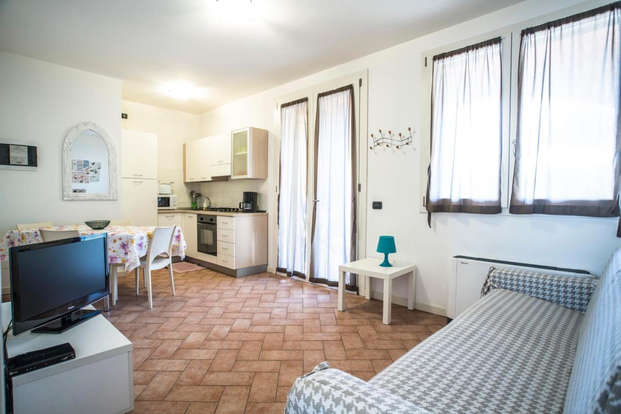 Residence Karina Moniga del Garda Exterior foto